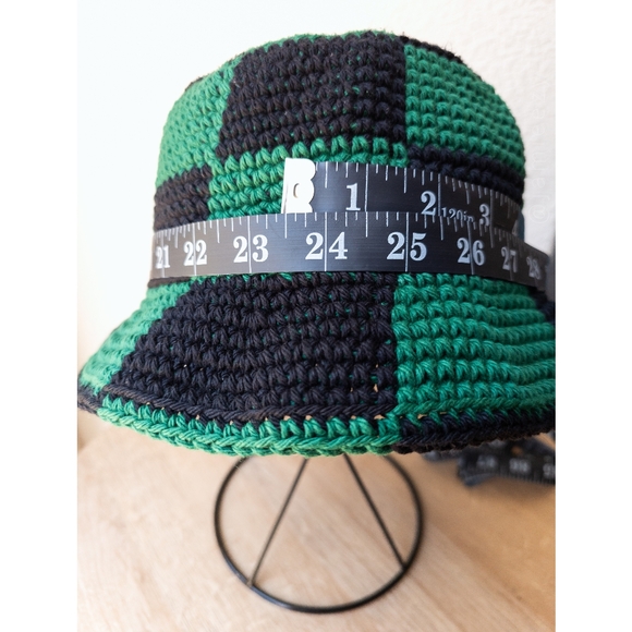 Checkered Crochet Bucket Hat - Green/Black (Handmade) - Picture 11 of 12